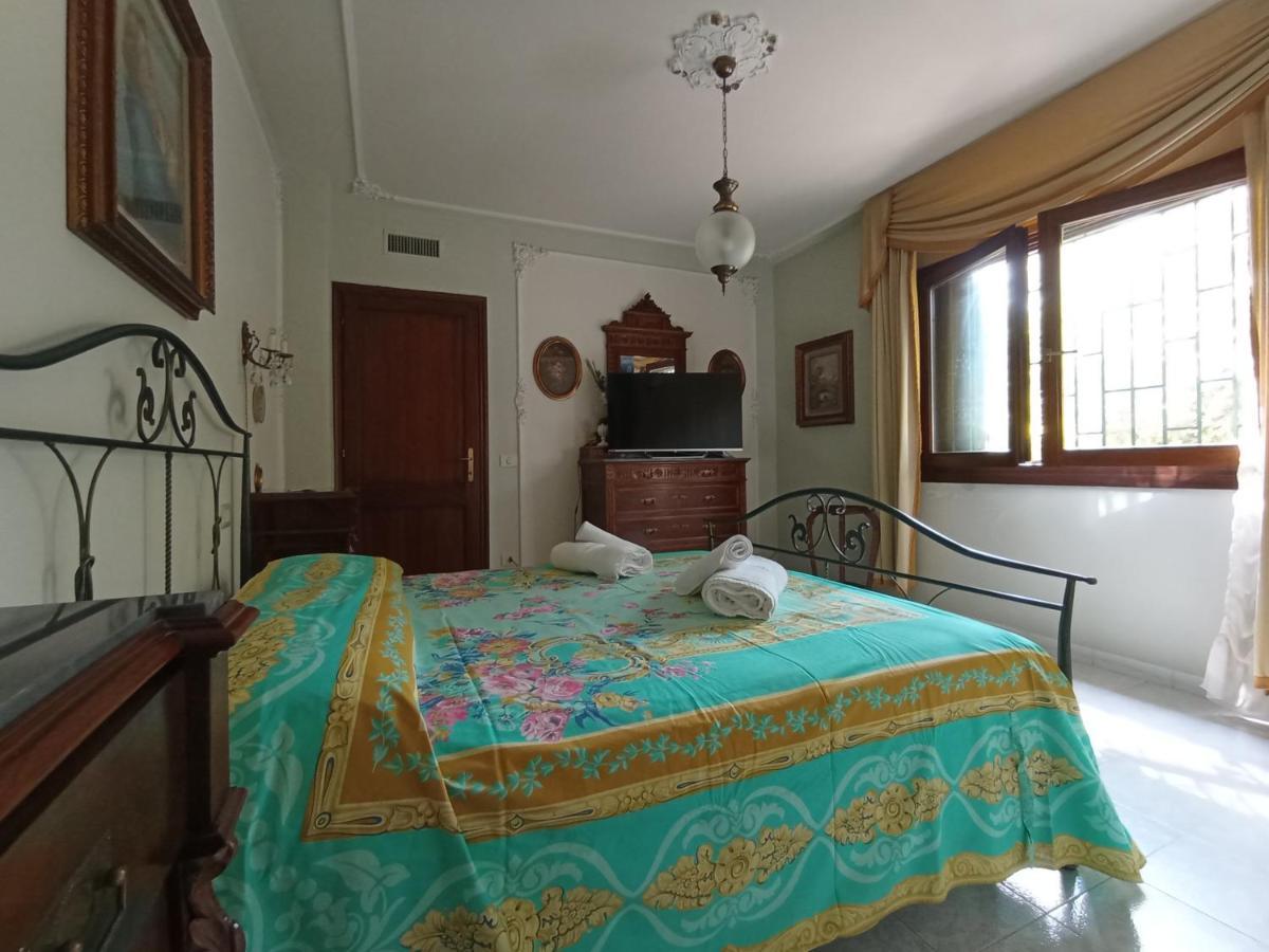 Domus Garden Bed & Breakfast Olbia Exterior foto
